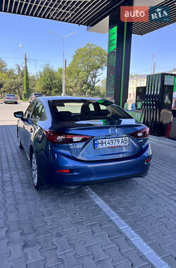 Седан Mazda 3 2018 в 