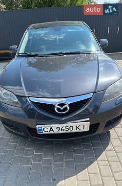 Седан Mazda 3 2006 в Шполе