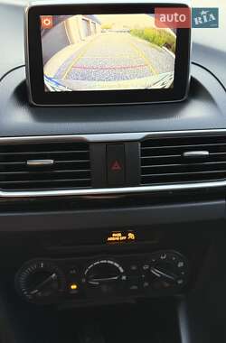 Седан Mazda 3 2016 в 
