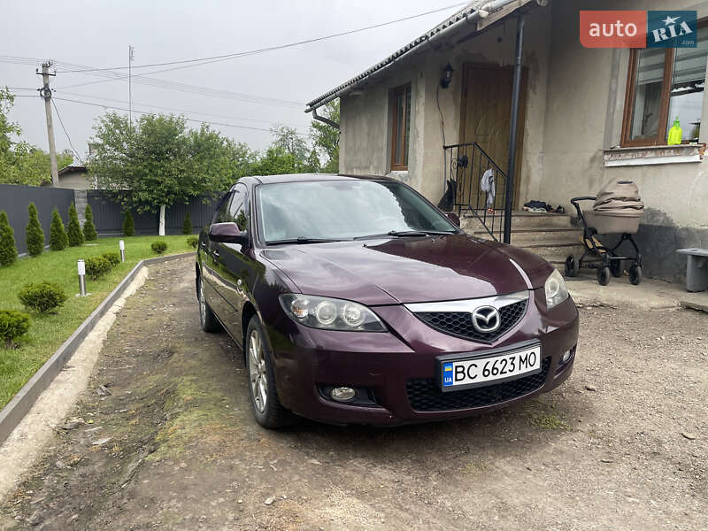 Седан Mazda 3 2007 в Самборе