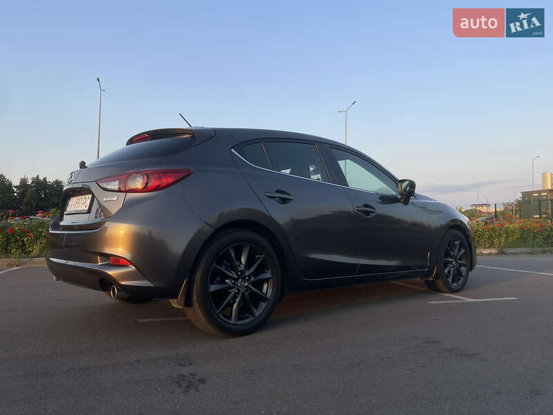 Mazda 3 2017