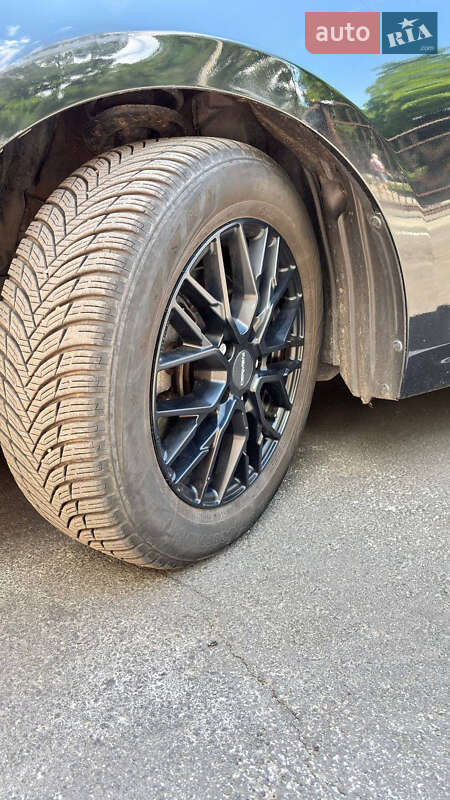 Седан Mazda 3 2017 в Киеве