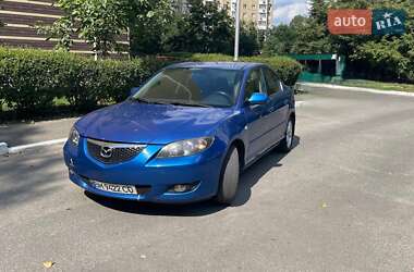 Седан Mazda 3 2004 в Киеве
