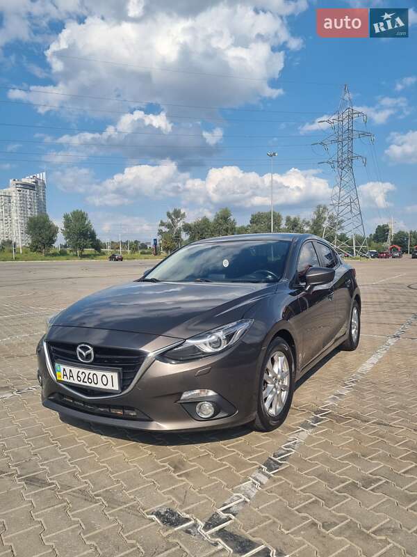 Седан Mazda 3 2013 в 