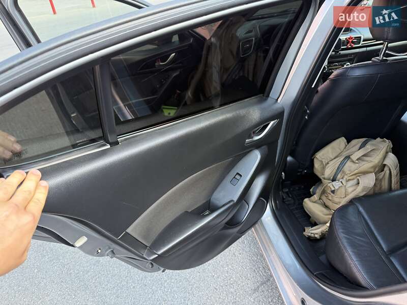 Седан Mazda 3 2015 в Софіївській Борщагівці фото 16 Седан Mazda 3 2015 в Софіївській Борщагівці