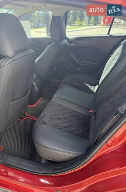 Седан Mazda 3 2015 в 