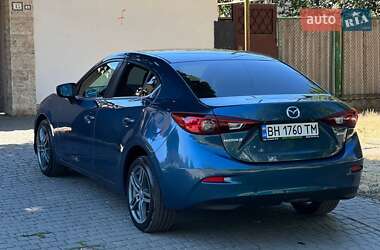 Седан Mazda 3 2017 в 