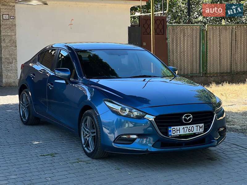 Седан Mazda 3 2017 в 