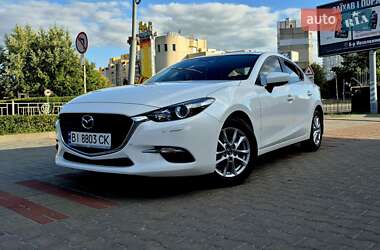 Седан Mazda 3 2017 в 