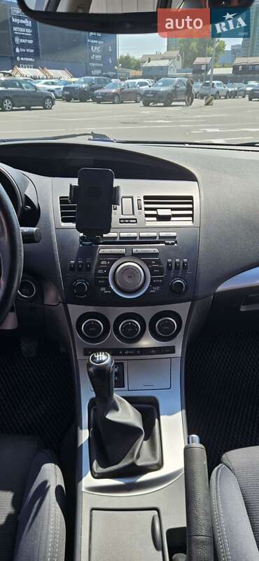 Хэтчбек Mazda 3 2010 в Киеве фото 2 Хэтчбек Mazda 3 2010 в Киеве