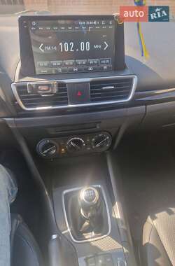 Хэтчбек Mazda 3 2014 в 