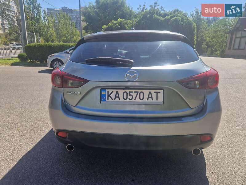 Хэтчбек Mazda 3 2014 в Днепре