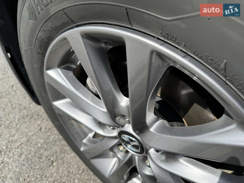 Седан Mazda 3 2019 в Львове
