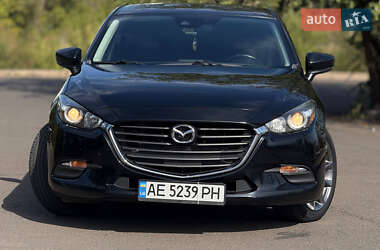 Седан Mazda 3 2017 в 