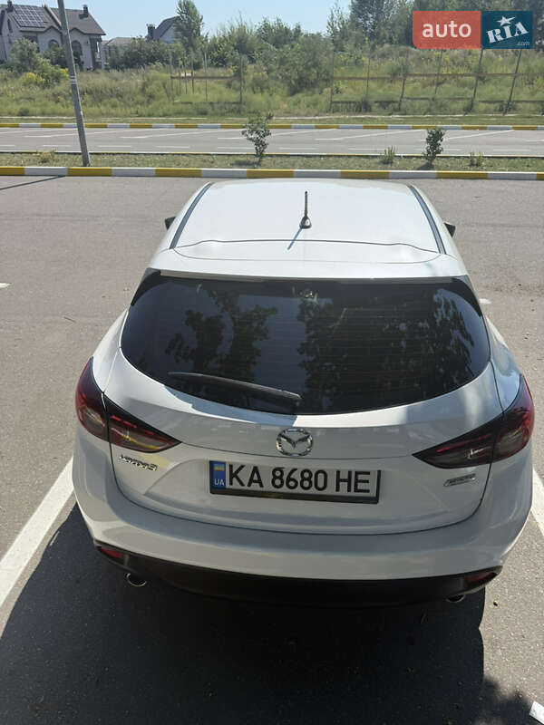 Хэтчбек Mazda 3 2015 в Киеве