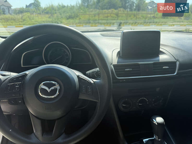 Хэтчбек Mazda 3 2015 в Киеве