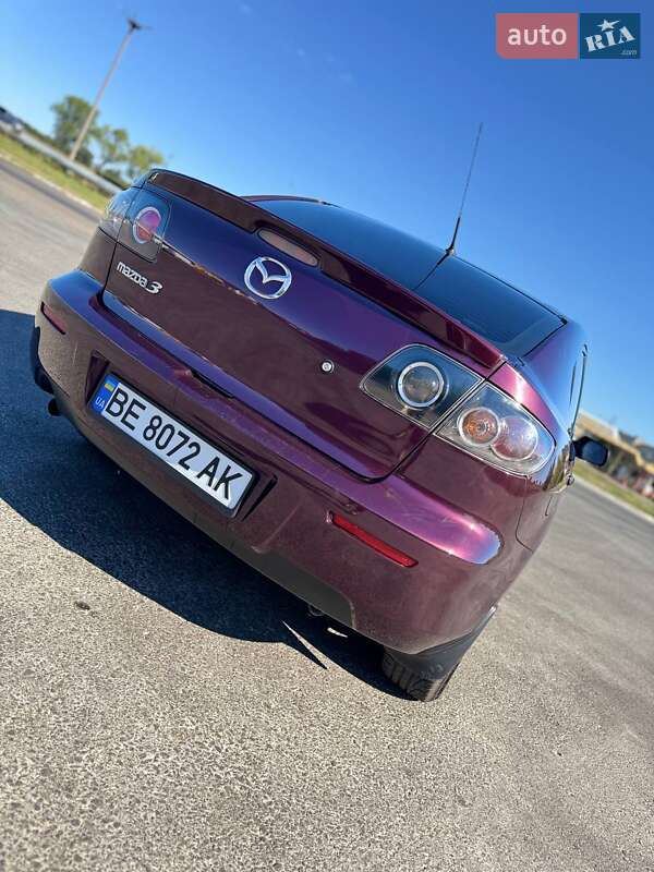 Седан Mazda 3 2008 в Южноукраинске