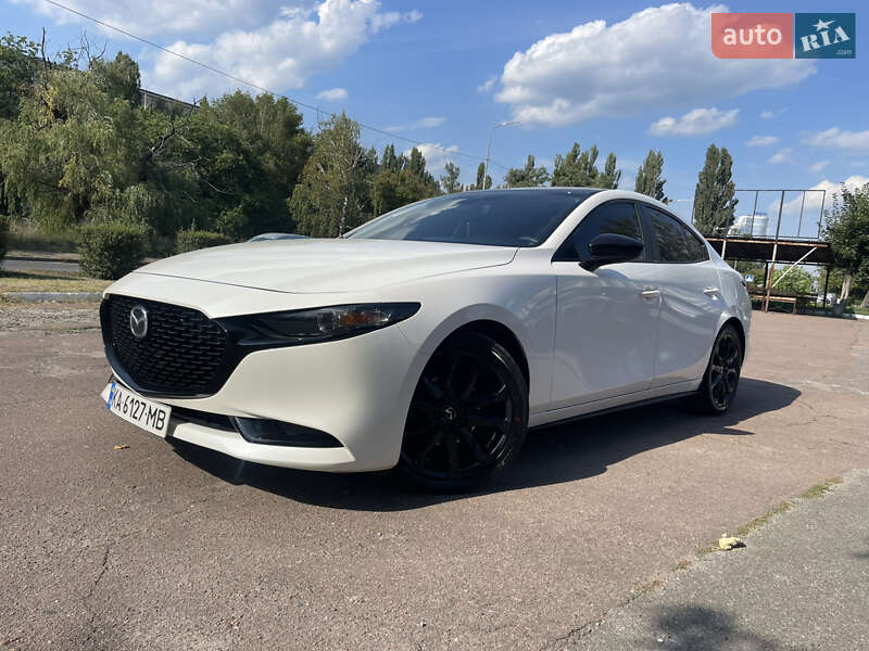 Седан Mazda 3 2020 в Киеве