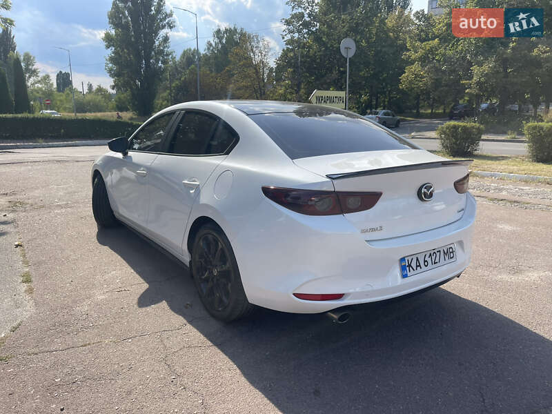 Седан Mazda 3 2020 в Киеве