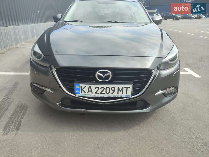 Mazda 3 2018