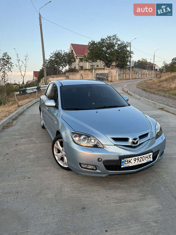 Хэтчбек Mazda 3 2006 в Николаеве