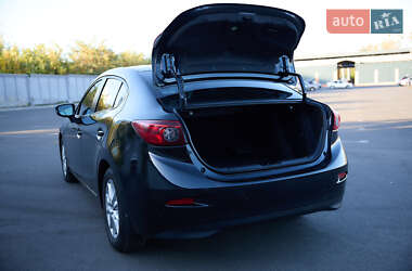 Седан Mazda 3 2014 в 