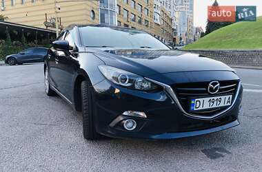 Седан Mazda 3 2014 в Днепре