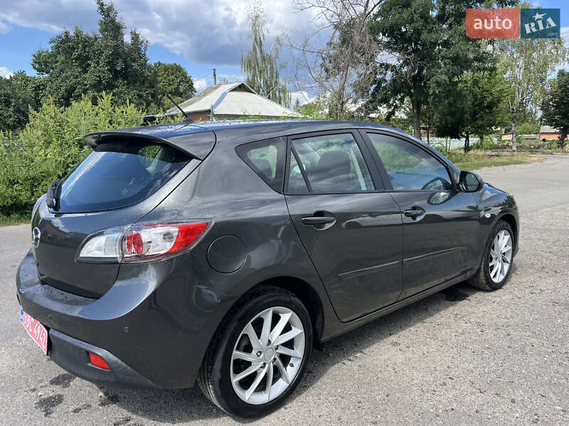 Хэтчбек Mazda 3 2009 в Ахтырке