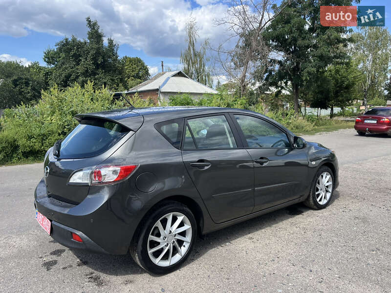 Хэтчбек Mazda 3 2009 в Ахтырке