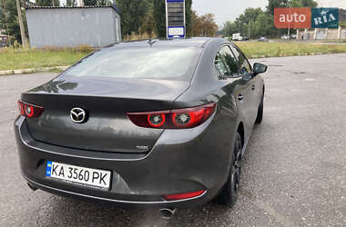 Седан Mazda 3 2022 в 