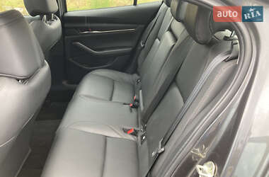 Седан Mazda 3 2022 в 