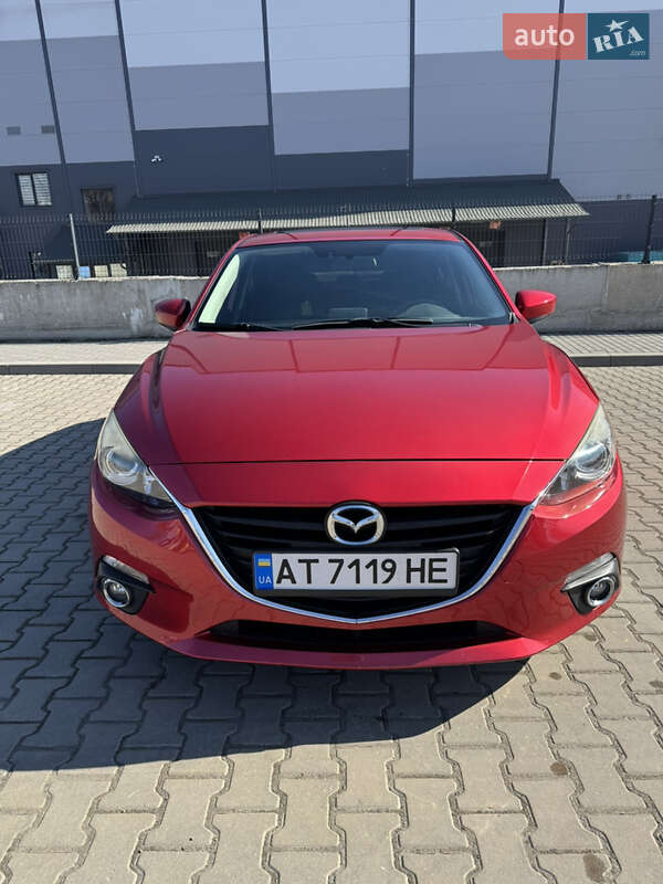 Хэтчбек Mazda 3 2013 в Ивано-Франковске