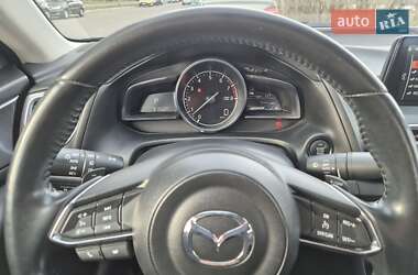 Седан Mazda 3 2017 в 