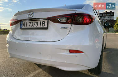 Седан Mazda 3 2015 в 