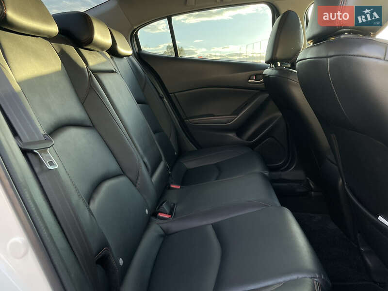 Седан Mazda 3 2015 в Києві фото 13 Седан Mazda 3 2015 в Києві