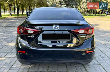 Седан Mazda 3 2015 в 