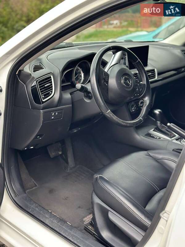 Седан Mazda 3 2013 в Киеве