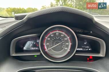 Седан Mazda 3 2013 в 