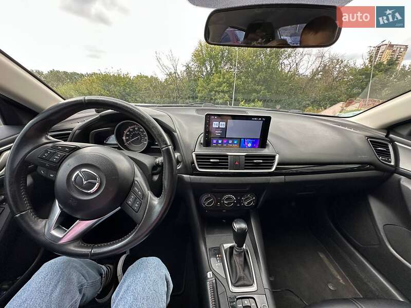 Седан Mazda 3 2013 в Киеве