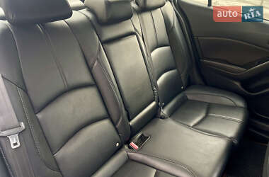 Седан Mazda 3 2017 в 