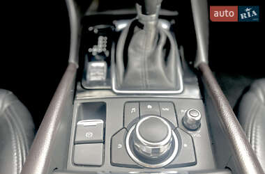 Седан Mazda 3 2017 в 
