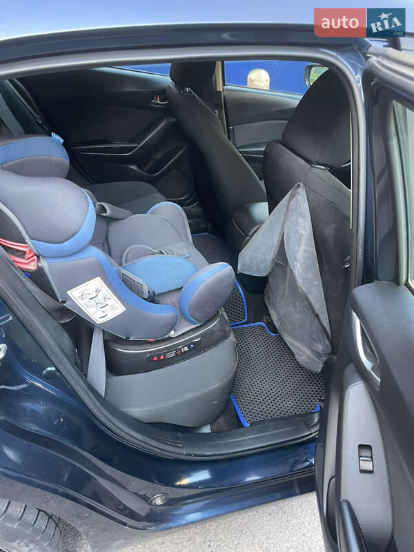 Хэтчбек Mazda 3 2014 в Каменском