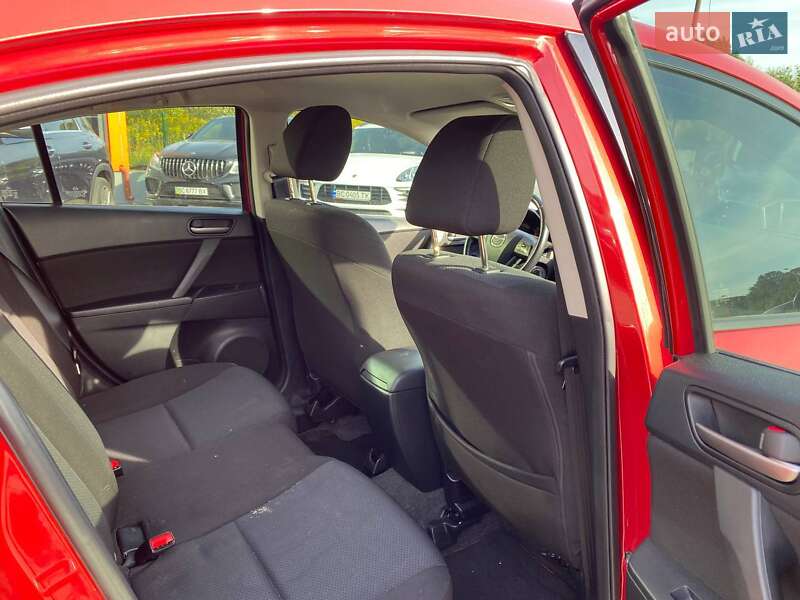 Седан Mazda 3 2011 в Львове фото 23 Седан Mazda 3 2011 в Львове