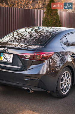 Седан Mazda 3 2015 в 