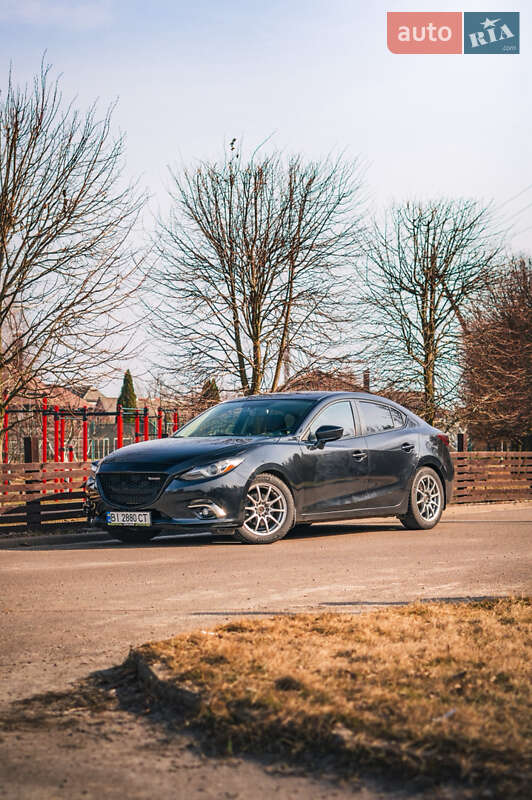 Седан Mazda 3 2015 в Полтаве