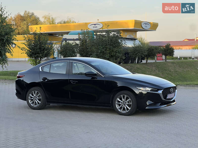 Седан Mazda 3 2020 в Бродах