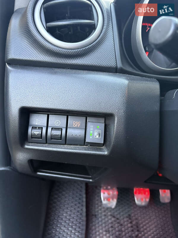 Седан Mazda 3 2006 в Могилев-Подольске