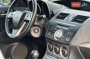 Хэтчбек Mazda 3 2009 в 