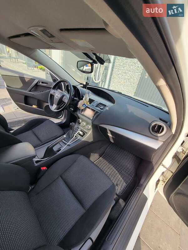 Хетчбек Mazda 3 2011 в Самборі