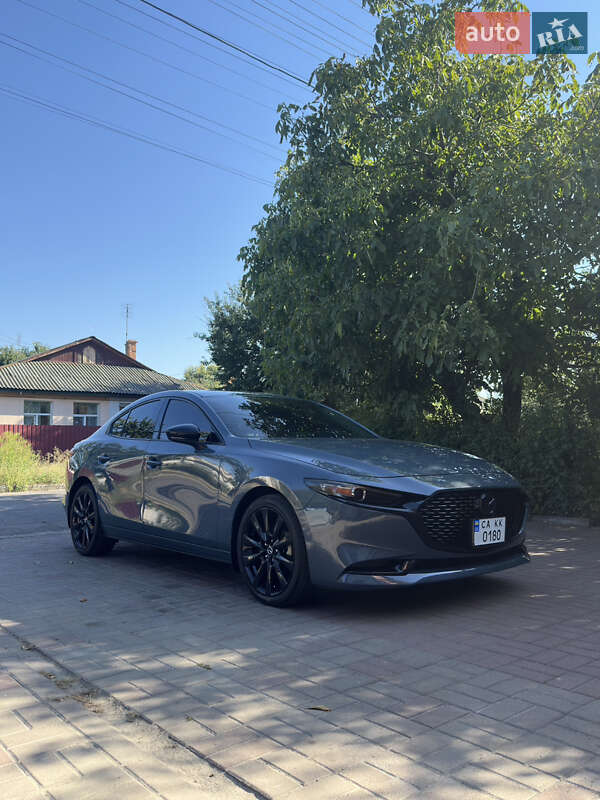 Седан Mazda 3 2022 в Черкассах
